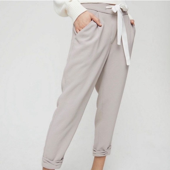 Aritzia Allant Linen Cropped Pants - Picture 1 of 5